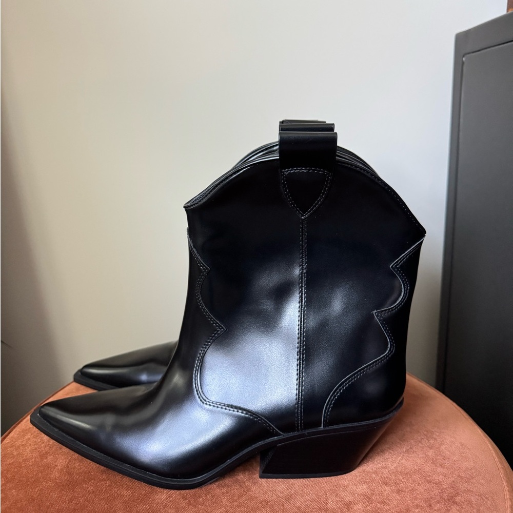 Black Western Ankle Boots NWT - Size 10